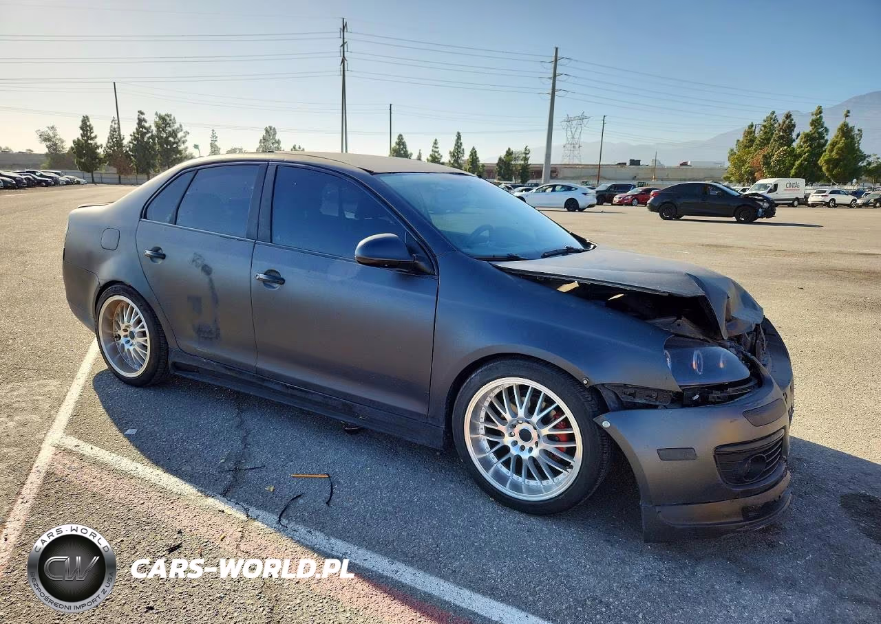 2010 Volkswagen Jetta Limited VIN:3VWAZ7AJ6AM101940 - 4