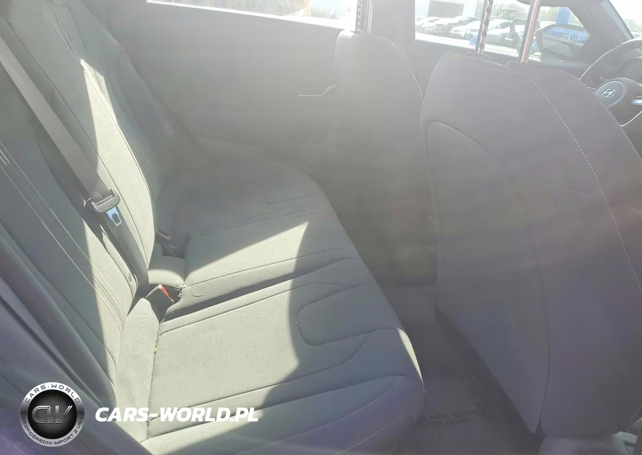 2022 Hyundai Elantra Sel VIN:KMHLM4AG9NU321261 - 10