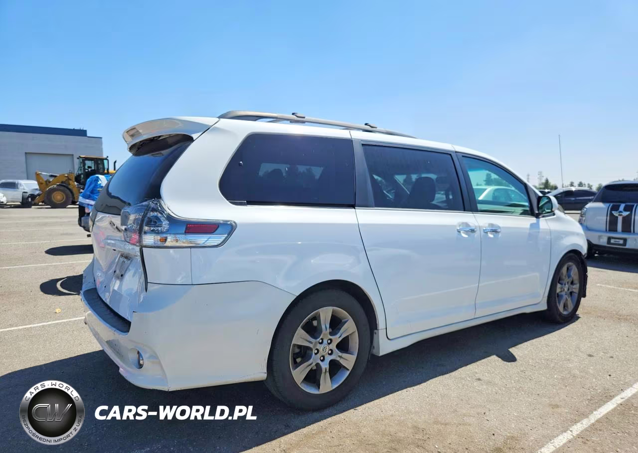 2014 Toyota Sienna Sport VIN:5TDXK3DC8ES422245 - 3