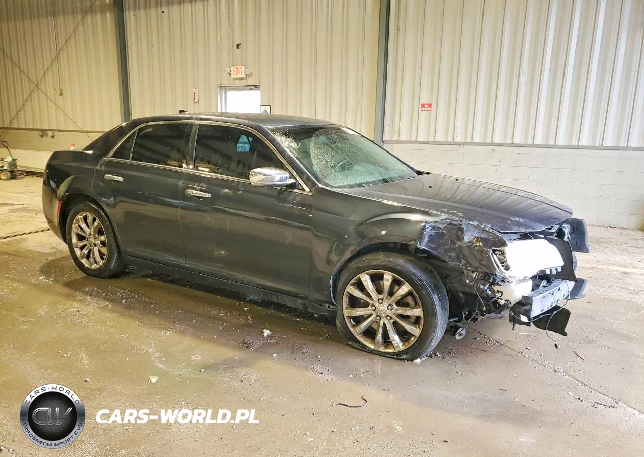 2016 Chrysler 300C VIN:2C3CCAKG2GH170794 - 4