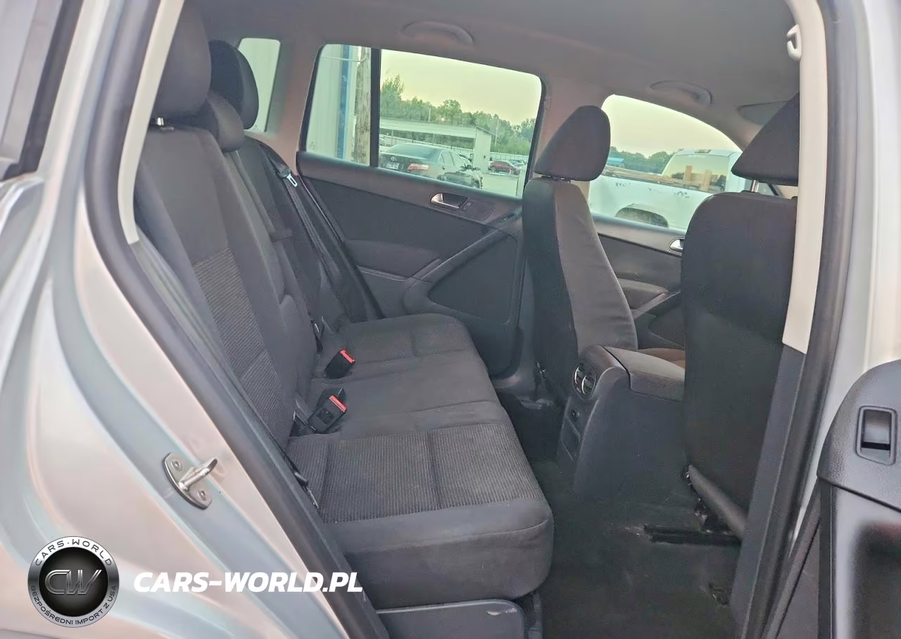 2013 Volkswagen Tiguan S VIN:WVGAV3AX9DW624705 - 11