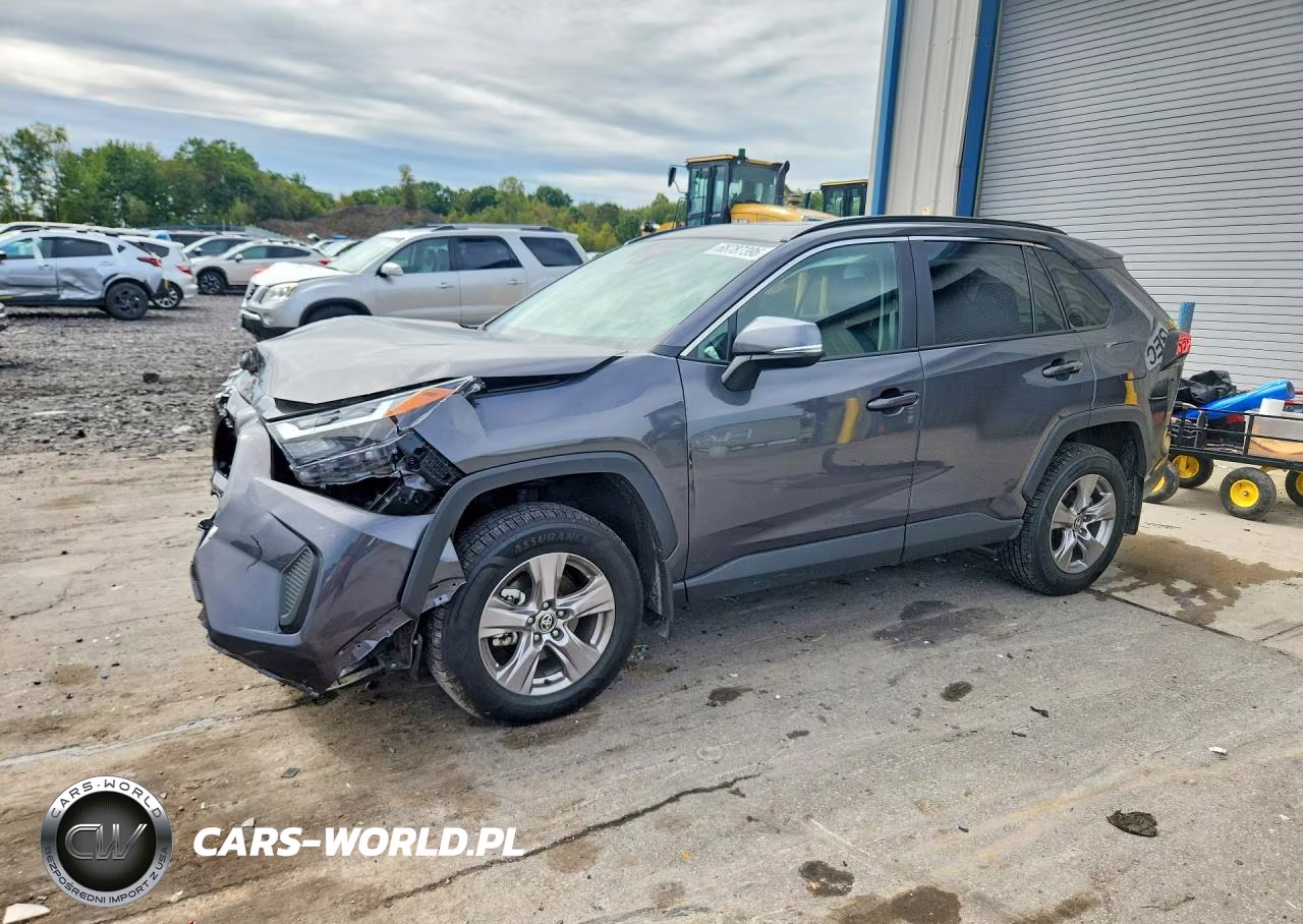2025 Toyota Rav4 Xle – zdjęcie 1 z 13