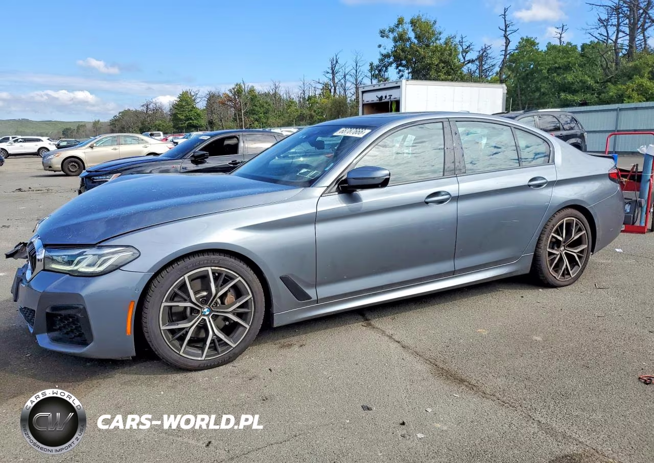 2021 BMW 530 Xi