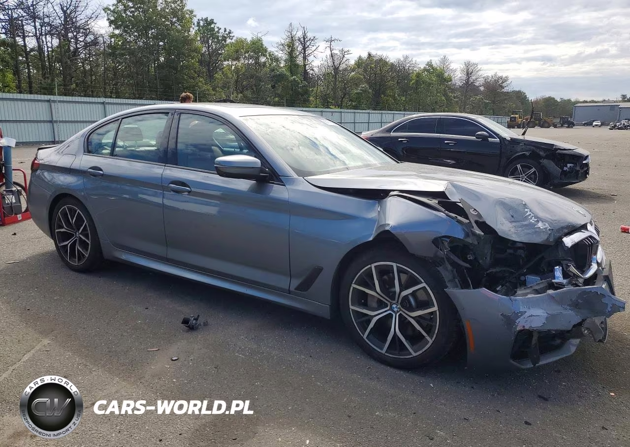 2021 BMW 530 Xi VIN:WBA13BJ01MWX34619 - 4
