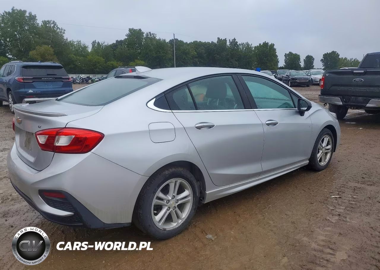 2016 Chevrolet Cruze Lt VIN:1G1BE5SM8G7250670 - 3