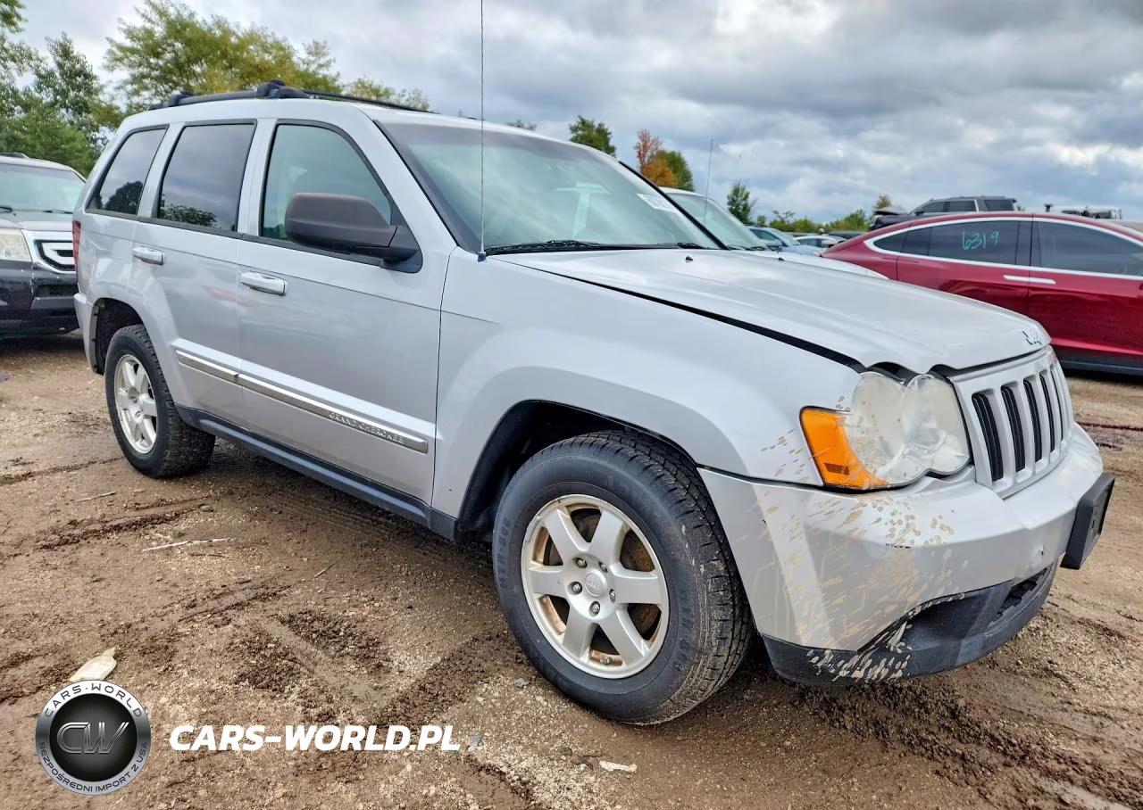 2010 Jeep Grand Cherokee Laredo VIN:1J4PR4GK0AC125836 - 4