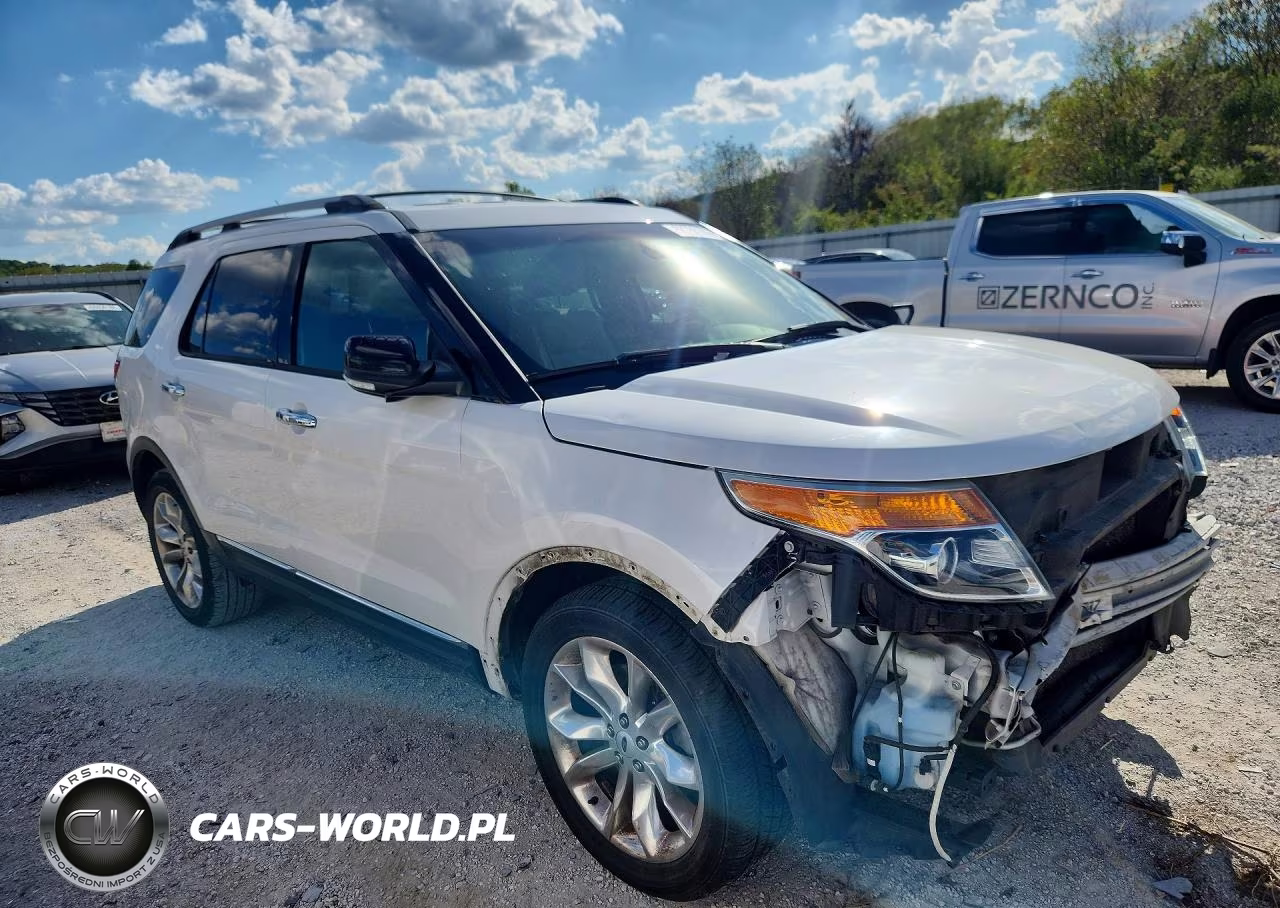 2014 Ford Explorer Xlt VIN:1FM5K7D87EGA16117 - 4