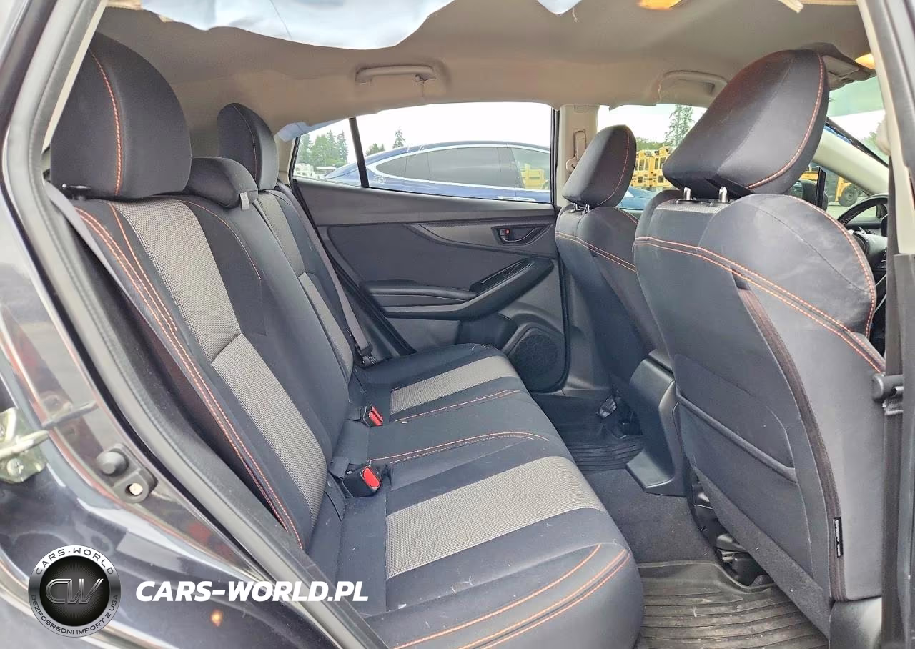2018 Subaru Crosstrek Premium VIN:JF2GTADC9JH303668 - 11