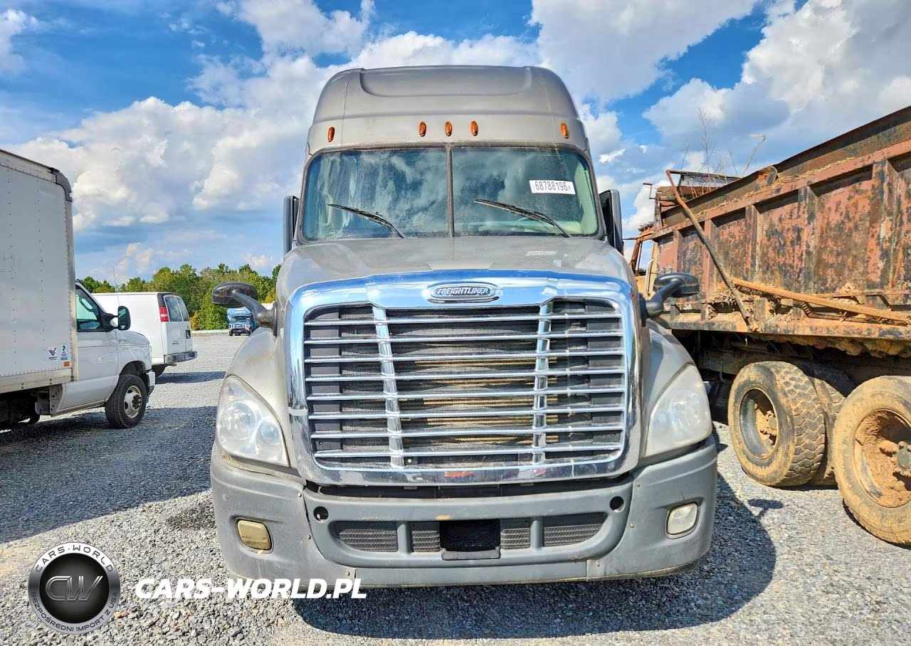 2018 Freightliner Cascadia Semi Truck VIN:3ALXGF007JDJS7600 - 5