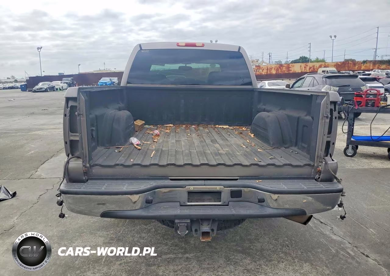 2006 Chevrolet Silverado C2500 Heavy Duty VIN:1GCHC23U26F146524 - 6