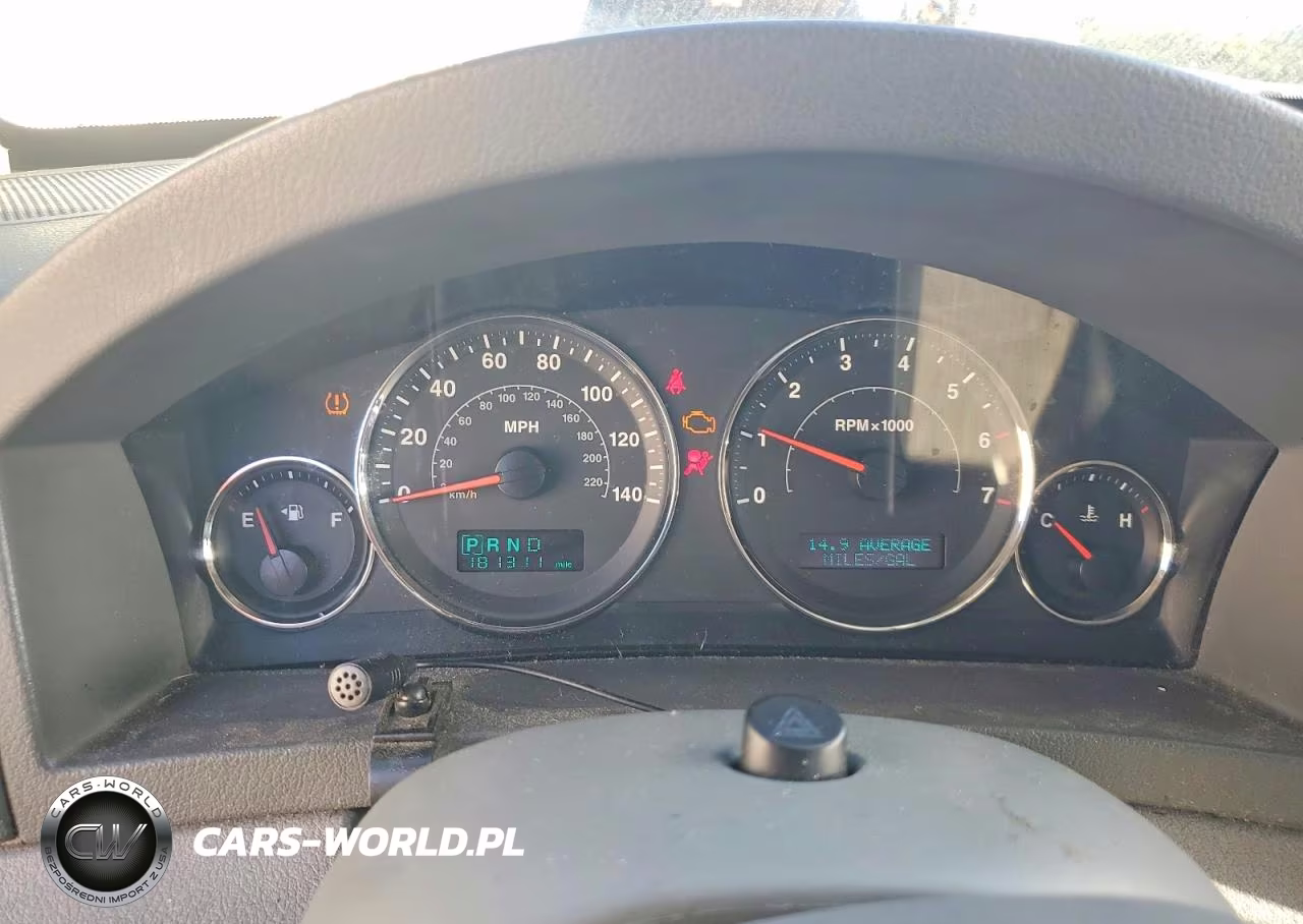 2007 Jeep Grand Cherokee Laredo VIN:1J8GS48K77C545023 - 9
