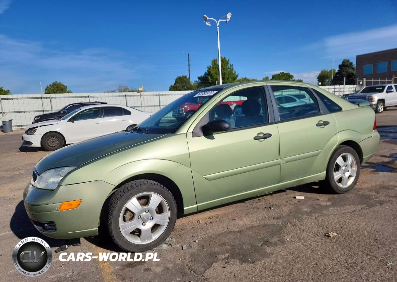 2007 Ford Focus Zx4 VIN:1FAHP34N47W356597 - 1