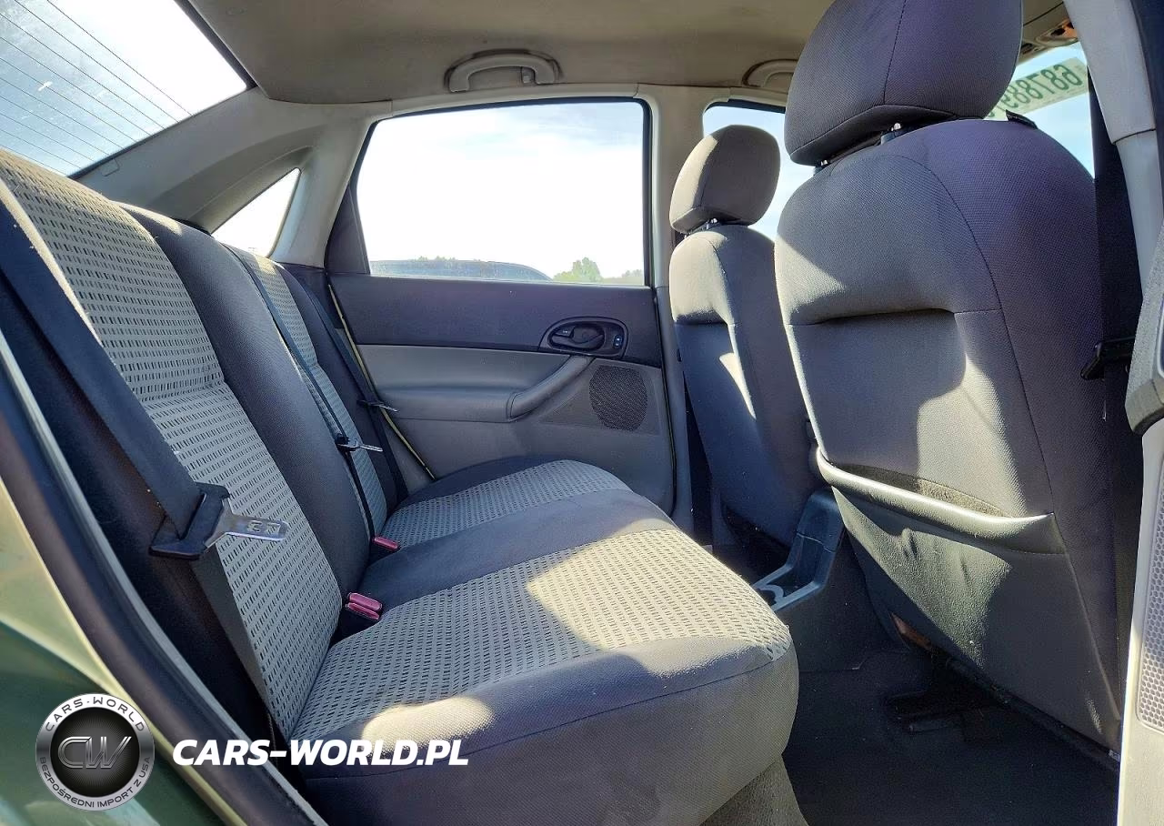 2007 Ford Focus Zx4 VIN:1FAHP34N47W356597 - 10