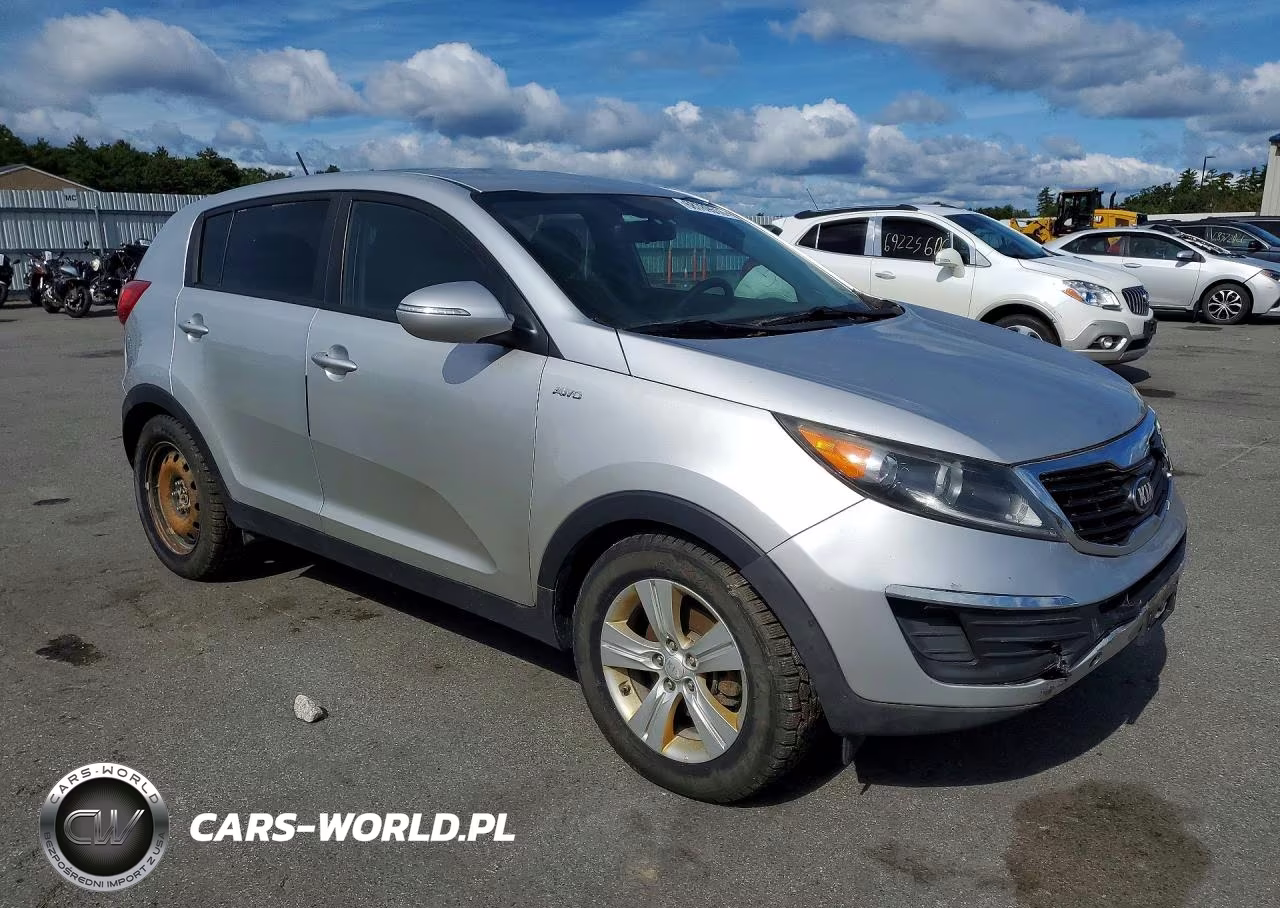 2013 Kia Sportage Lx VIN:KNDPBCA29D7418984 - 4
