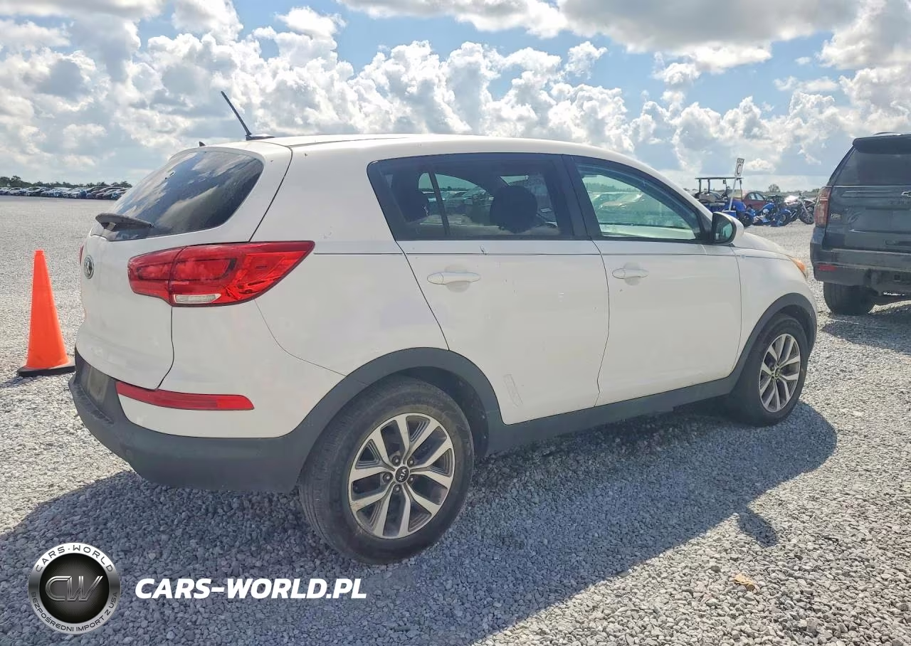 2016 Kia Sportage Lx VIN:KNDPB3AC2G7852371 - 3