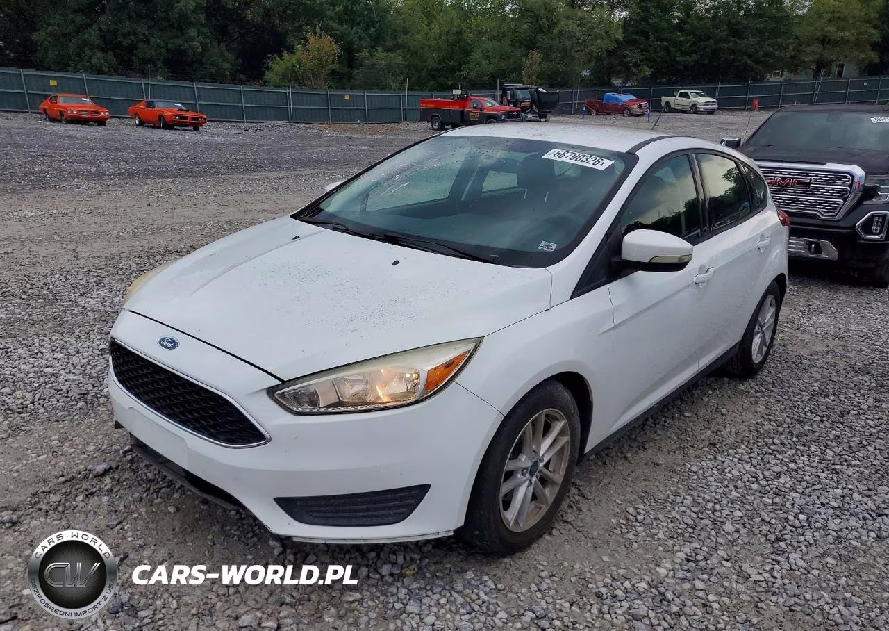2017 Ford Focus Se VIN:1FADP3K25HL322341 - 1