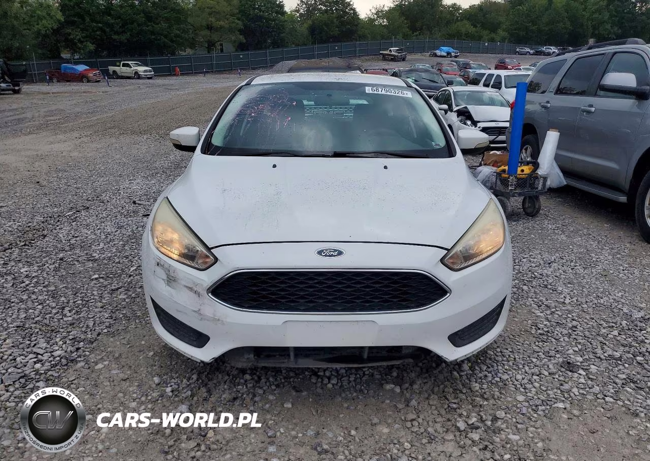 2017 Ford Focus Se VIN:1FADP3K25HL322341 - 5