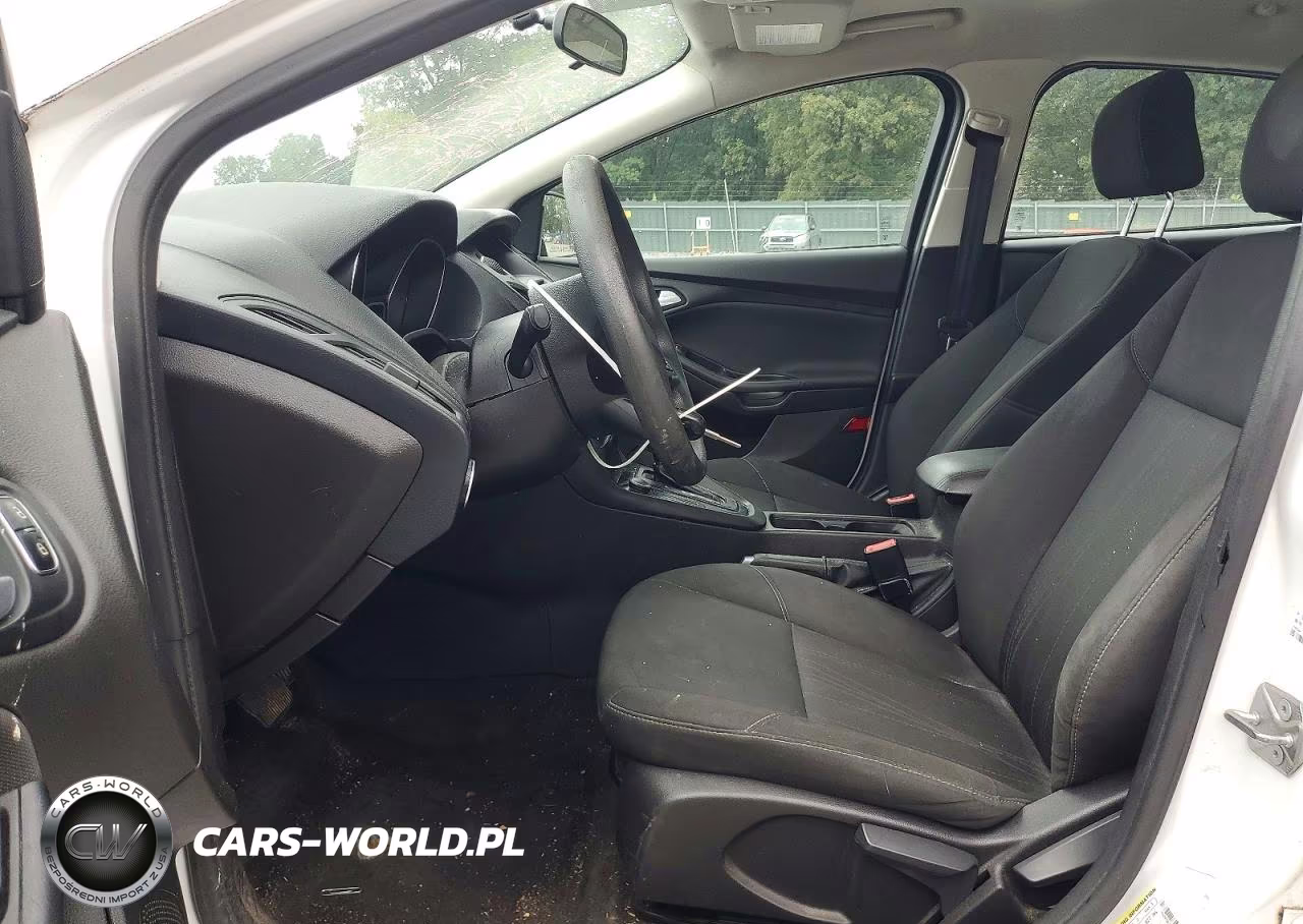 2017 Ford Focus Se VIN:1FADP3K25HL322341 - 7
