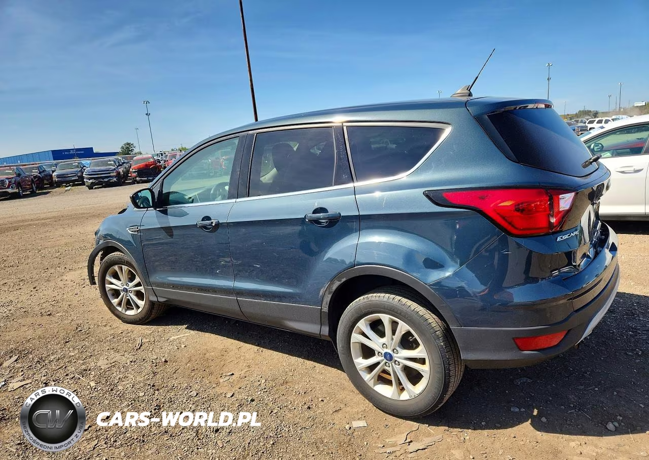 2019 Ford Escape Se VIN:1FMCU0GD4KUA32631 - 2