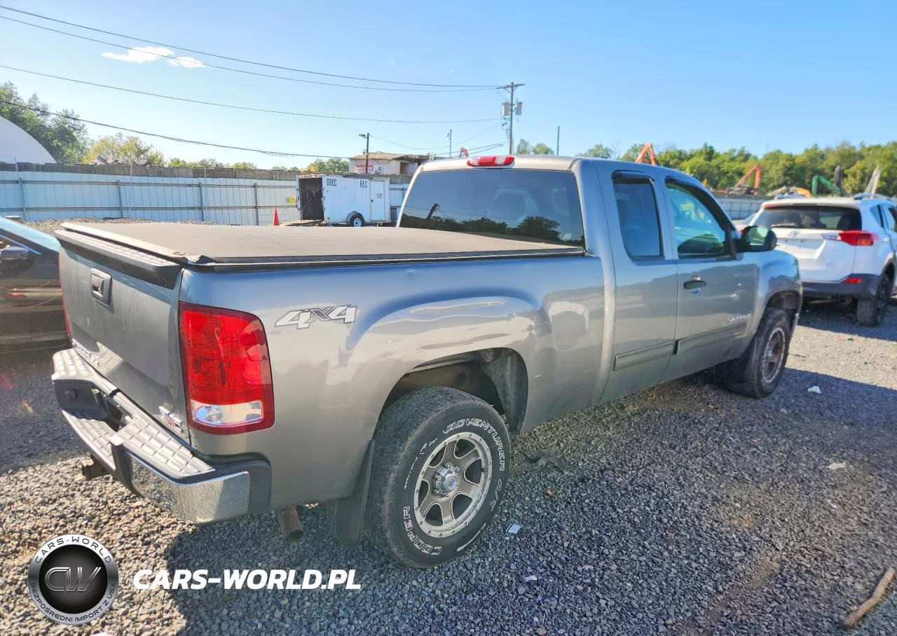 2008 GMC Sierra K1500 VIN:2GTEK19C581218857 - 3