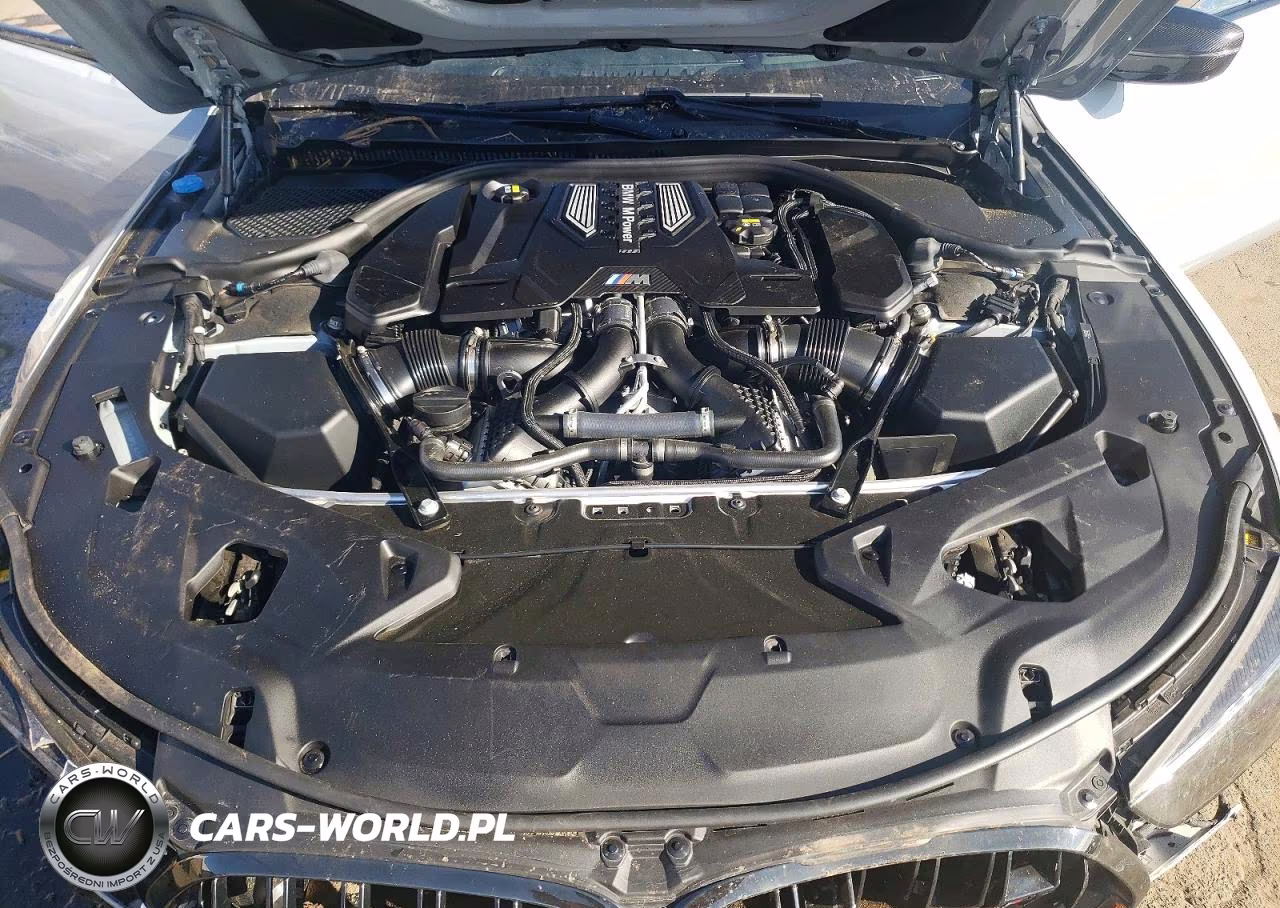 2023 BMW M8 VIN:WBSDZ0C08PCL36497 - 11