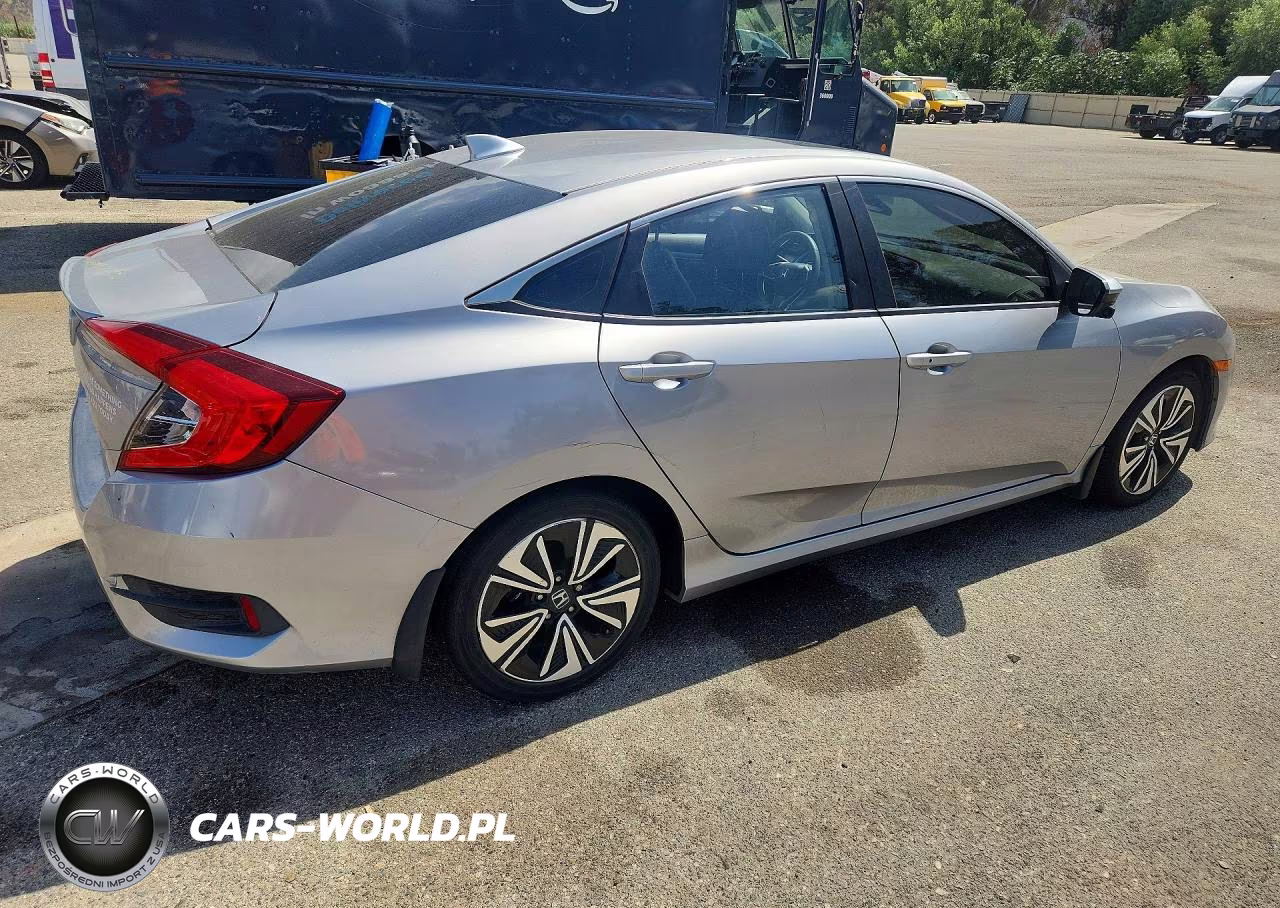 2018 Honda Civic Ex VIN:JHMFC1F81JX006899 - 3