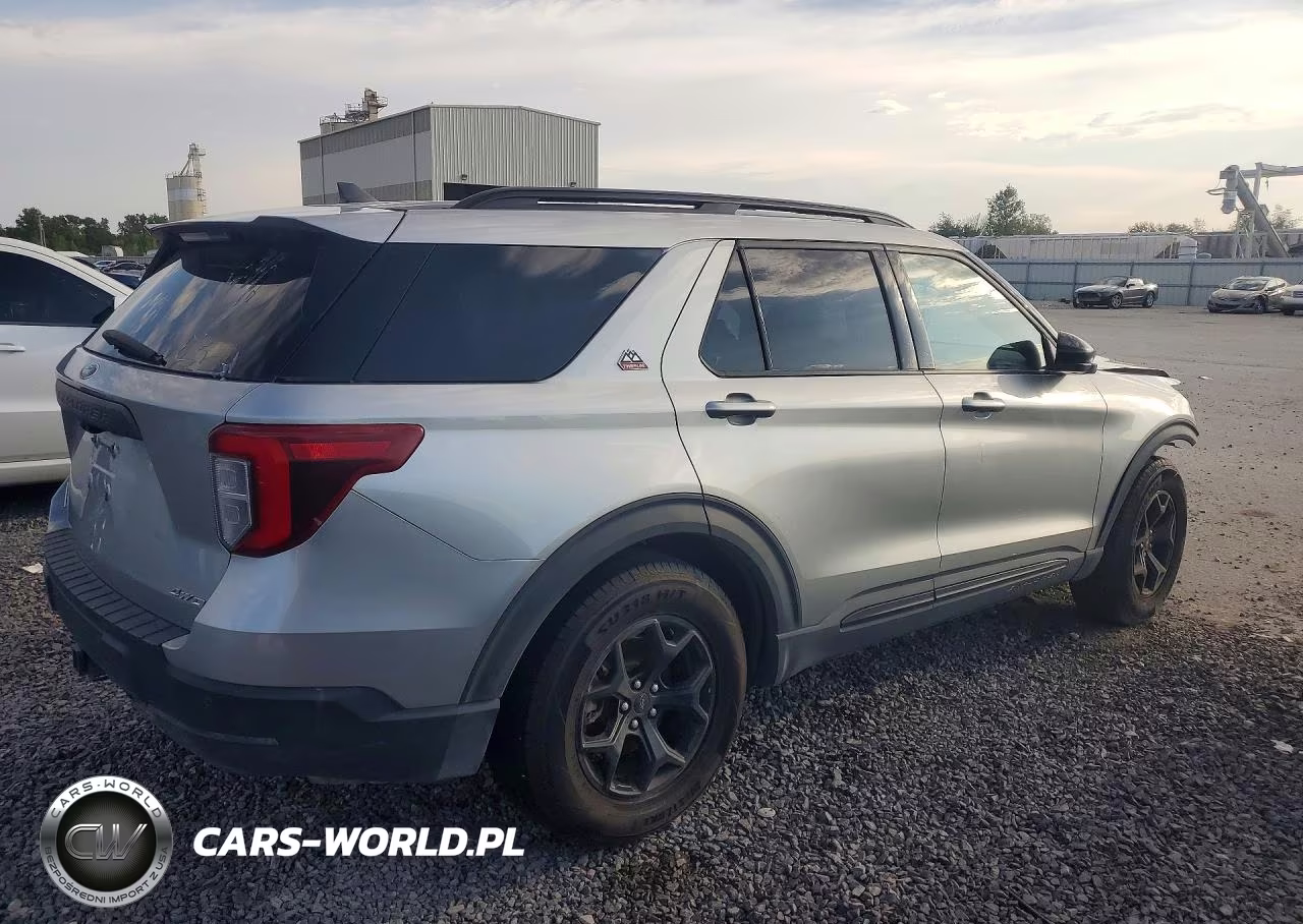 2023 Ford Explorer Timberline VIN:1FMSK8JH4PGC03900 - 3