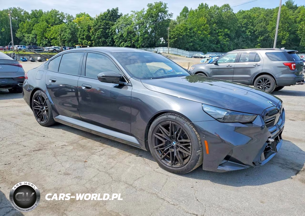 2026 BMW M5 VIN:WBS83FK04TCV11572 - 4