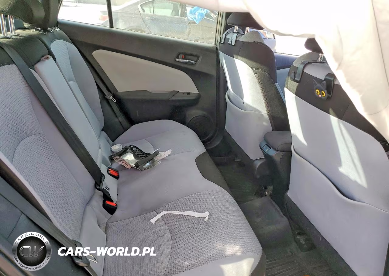 2022 Toyota Prius Le VIN:JTDKAMFU3N3173153 - 10