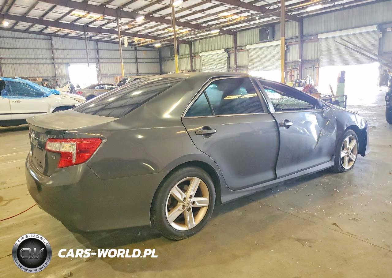 2012 Toyota Camry Se VIN:4T1BF1FK6CU067085 - 3