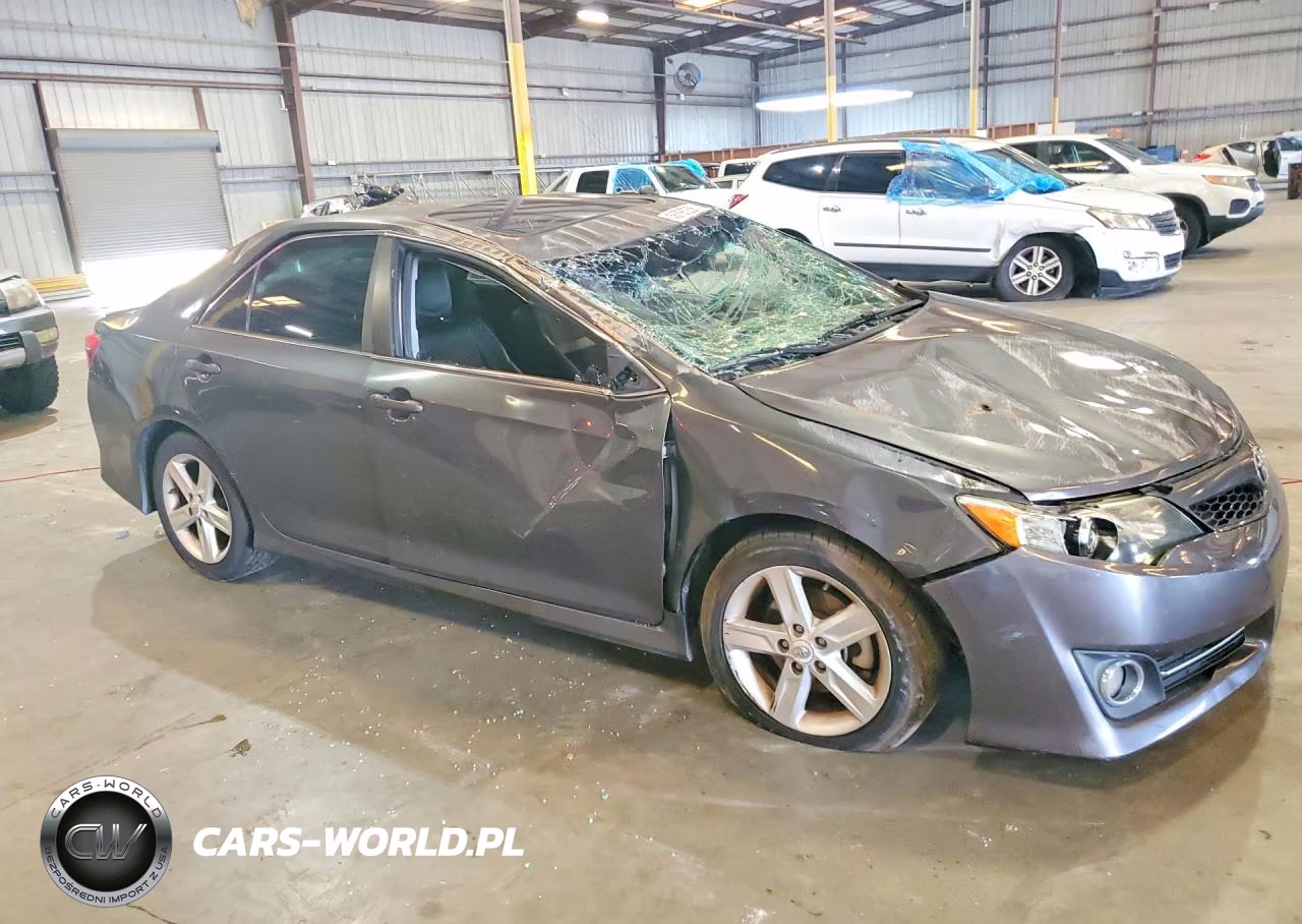 2012 Toyota Camry Se VIN:4T1BF1FK6CU067085 - 4