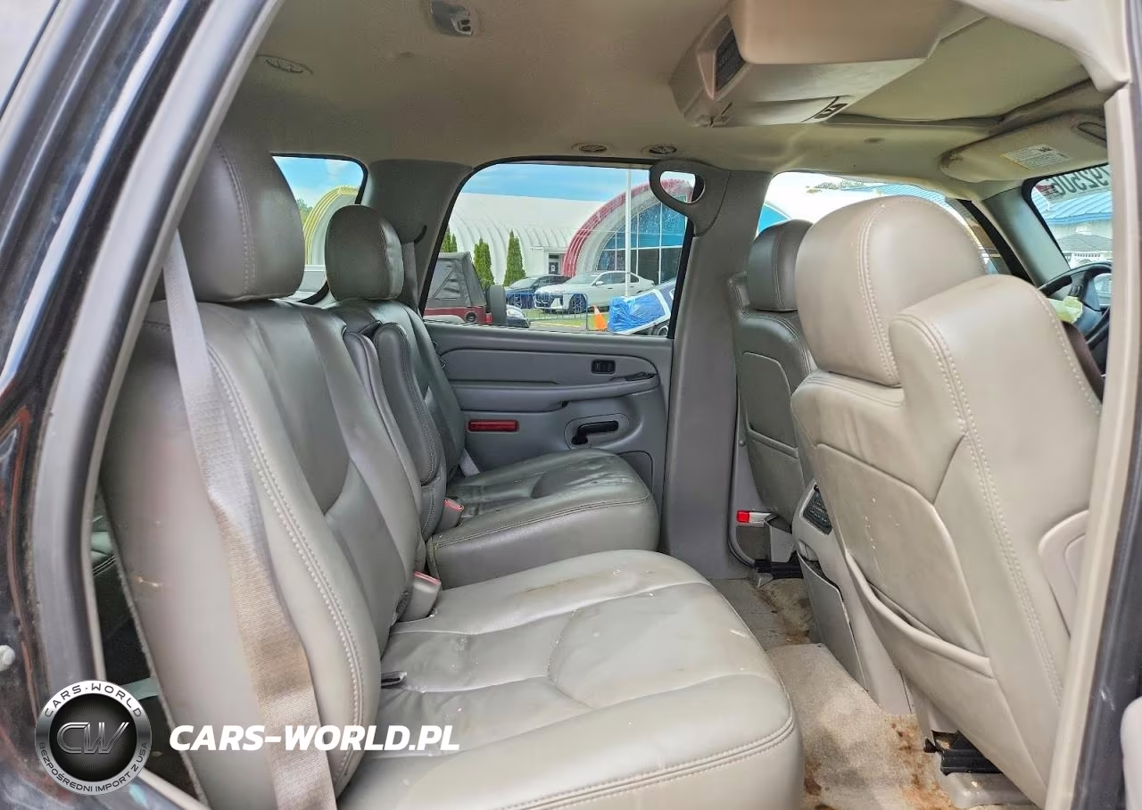 2005 Chevrolet Tahoe K1500 VIN:1GNEK13T65R245732 - 11