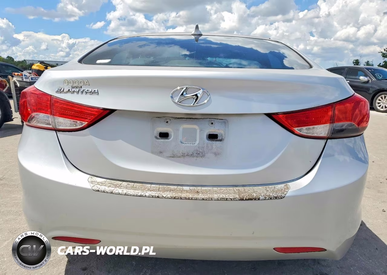 2013 Hyundai Elantra Gls VIN:5NPDH4AE6DH268524 - 6