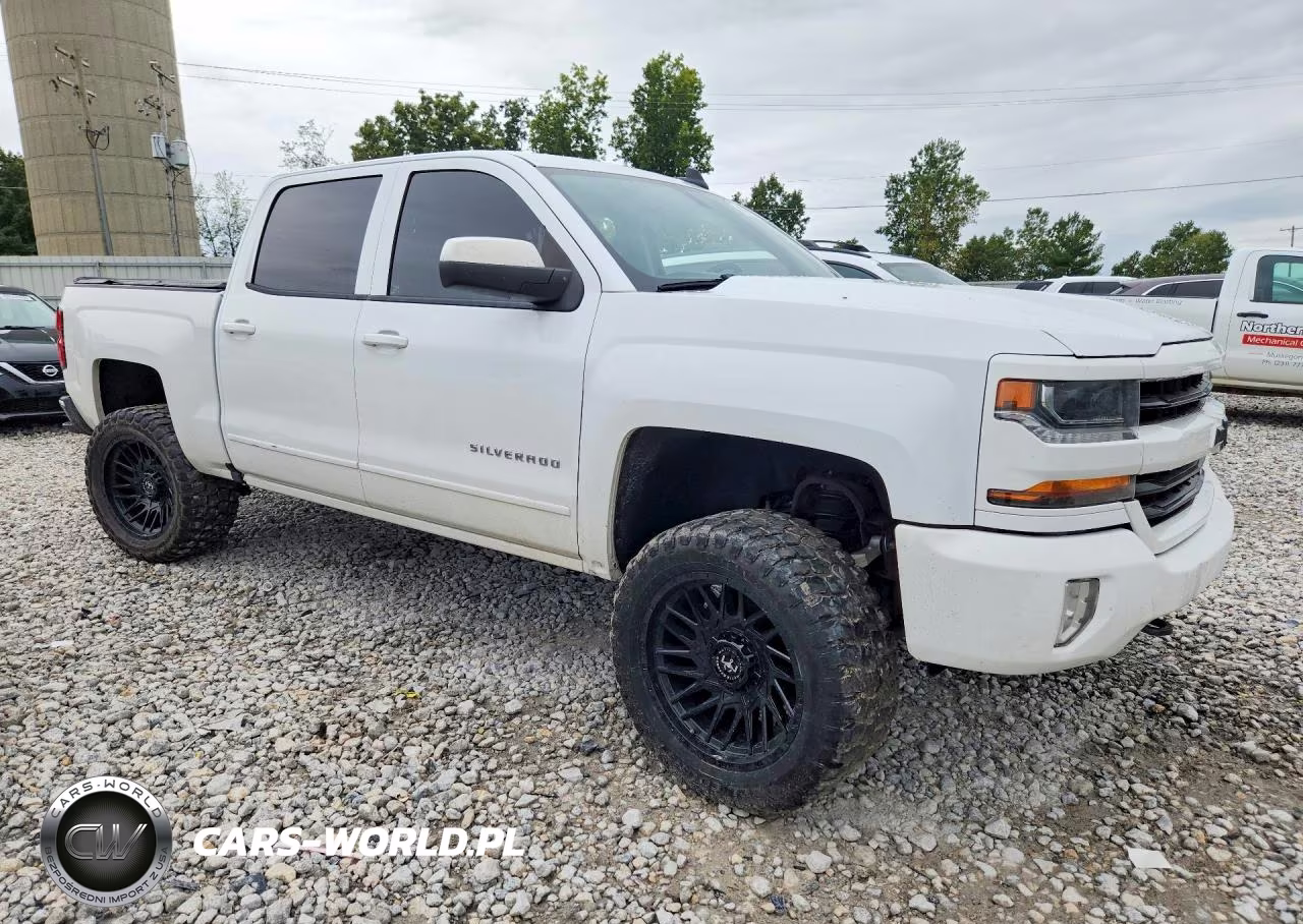 2018 Chevrolet Silverado K1500 Lt VIN:3GCUKREC9JG563113 - 4