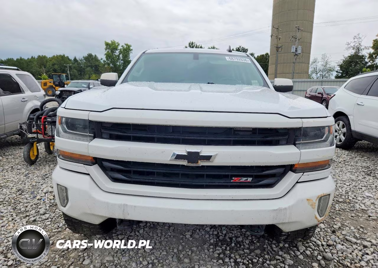 2018 Chevrolet Silverado K1500 Lt VIN:3GCUKREC9JG563113 - 5