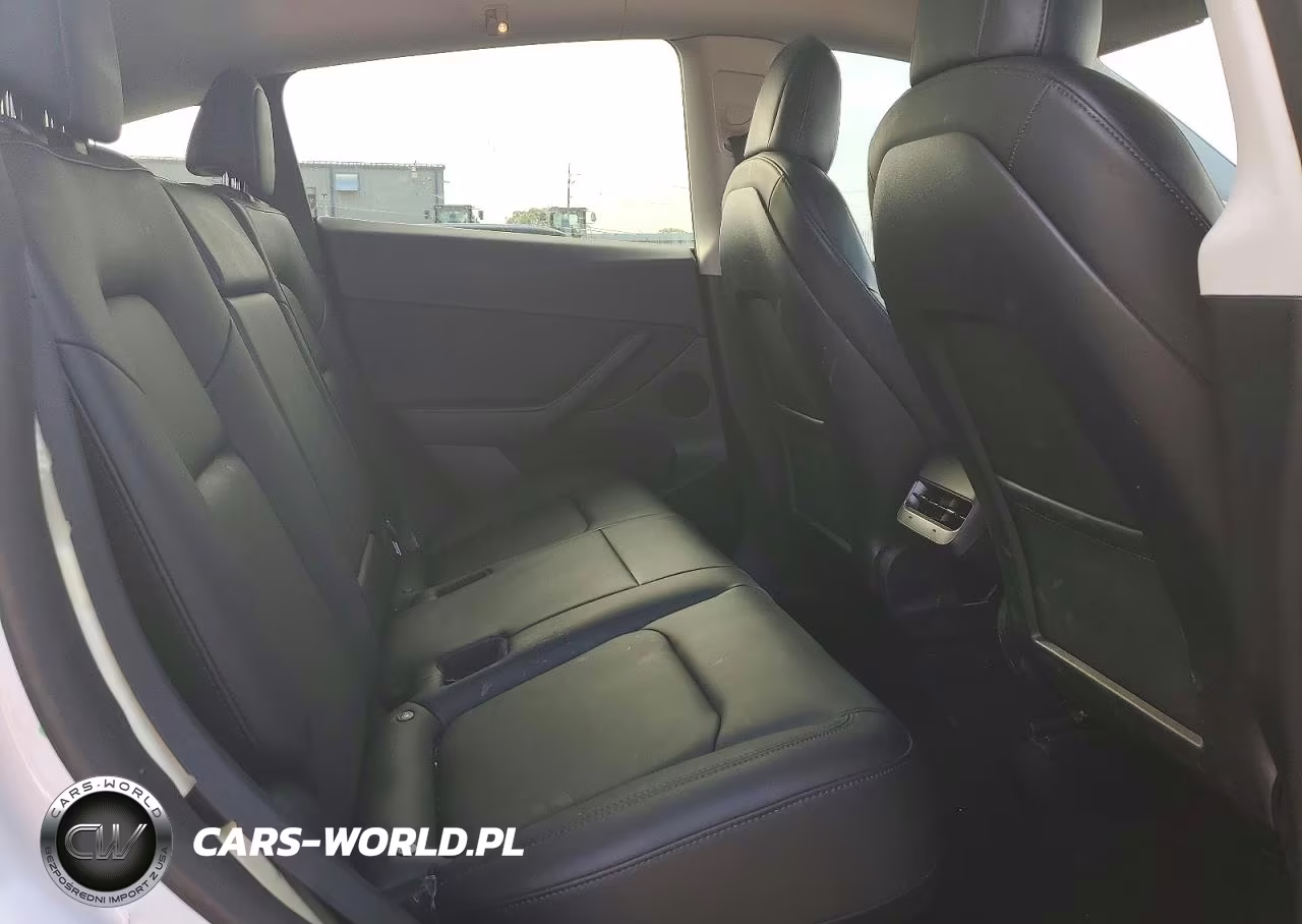 2022 Tesla Model Y VIN:7SAYGDEE6NF451472 - 11