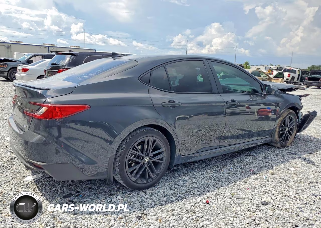 2025 Toyota Camry Se VIN:4T1DAACK5SU596859 - 3