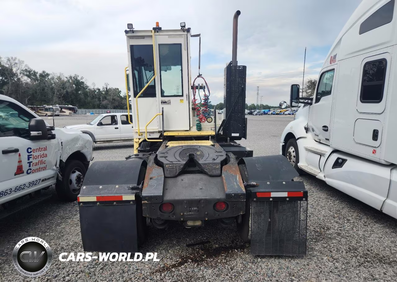 2019 Autocar Llc Xspotter-O - Yard Truck VIN:516H4GF29KH228439 - 6