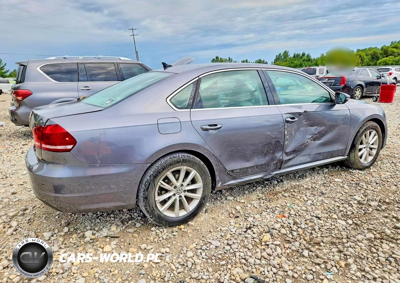 2012 Volkswagen Passat Se VIN:1VWBP7A3XCC032122 - 3
