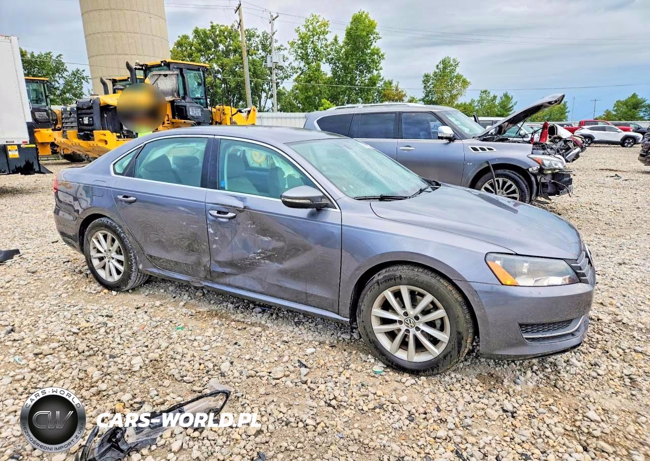 2012 Volkswagen Passat Se VIN:1VWBP7A3XCC032122 - 4