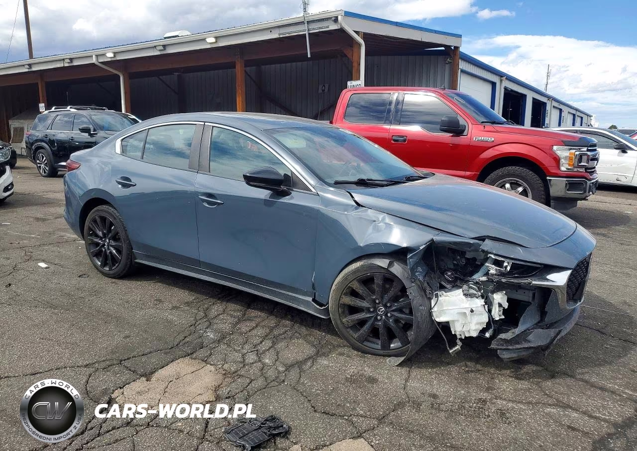 2023 Mazda 3 Preferred VIN:3MZBPBCM9PM361553 - 4
