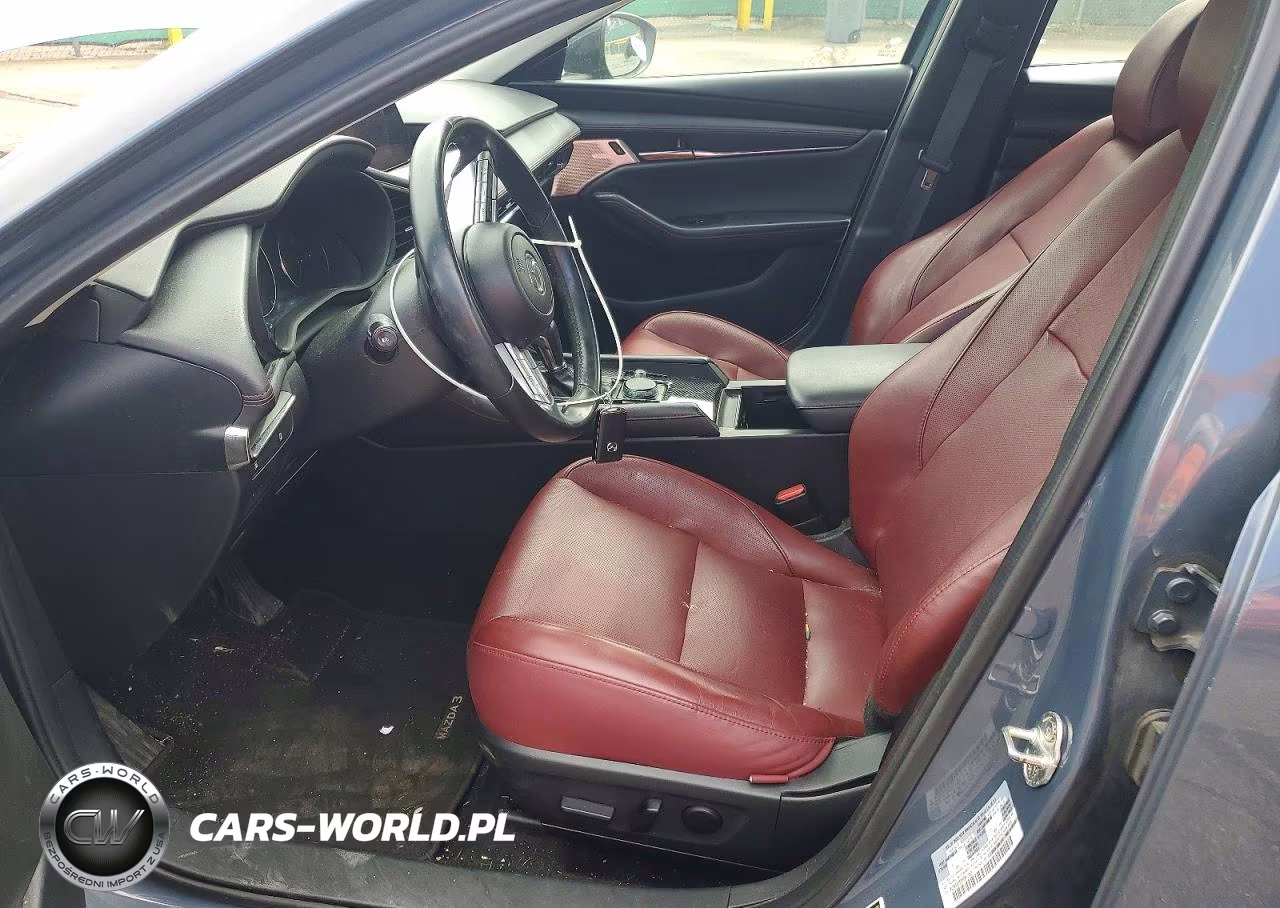 2023 Mazda 3 Preferred VIN:3MZBPBCM9PM361553 - 7