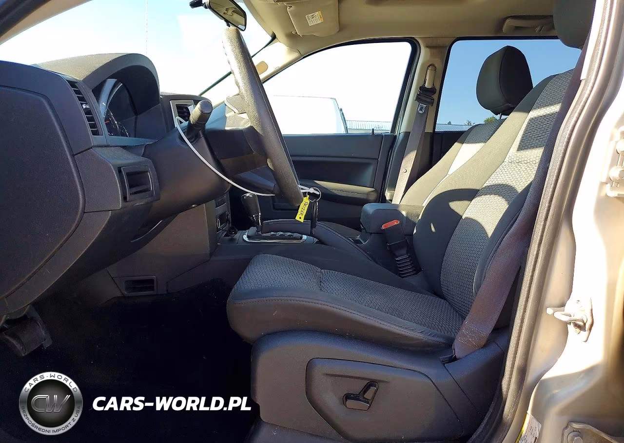 2008 Jeep Grand Cherokee Laredo VIN:1J8GR48K08C157399 - 7