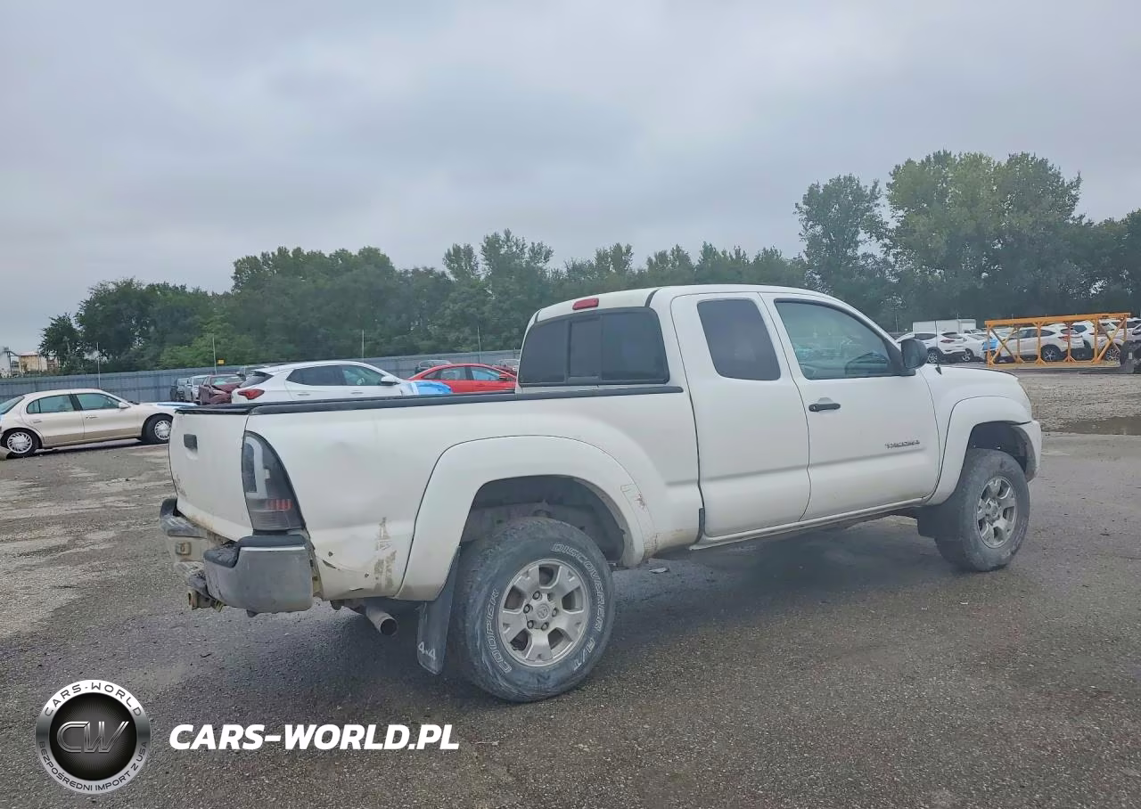 2008 Toyota Tacoma V6 VIN:5TEUU42N28Z532366 - 3