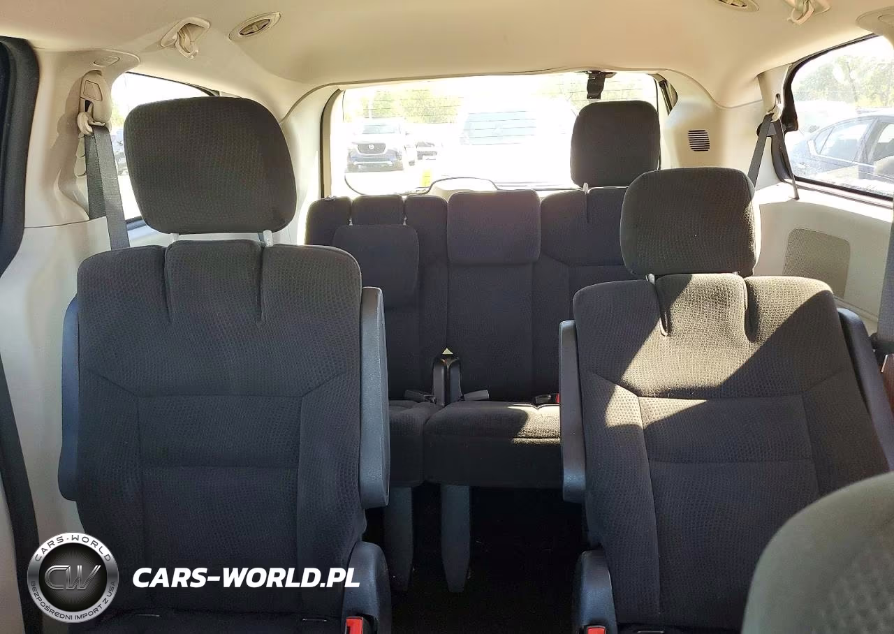 2016 Dodge Grand Caravan Sxt VIN:2C4RDGCGXGR312808 - 10