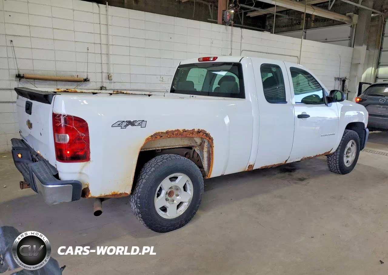 2010 Chevrolet Silverado K1500 VIN:1GCSKPE35AZ232542 - 3