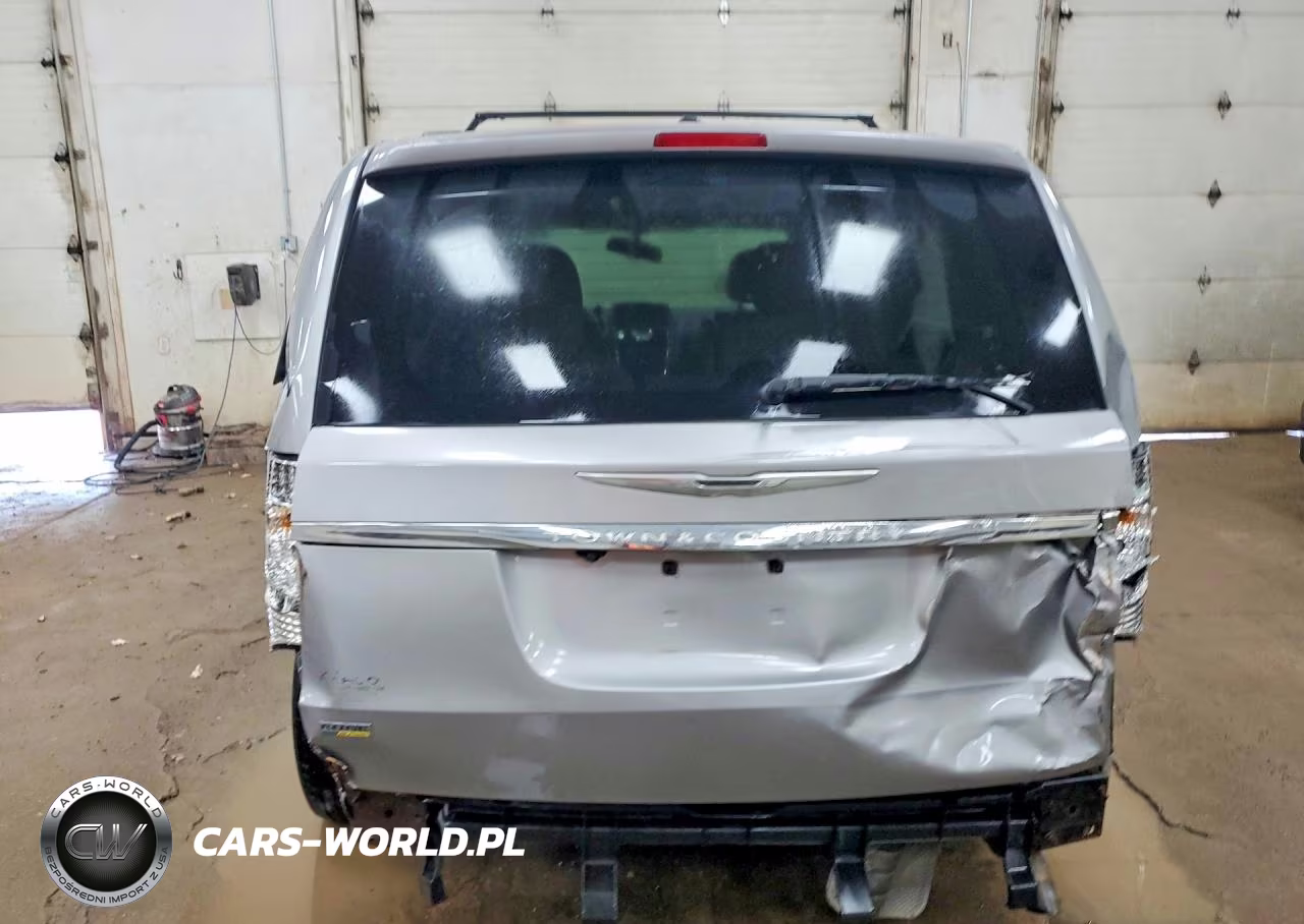 2013 Chrysler Town & Country Touring VIN:2C4RC1BG5DR556251 - 6