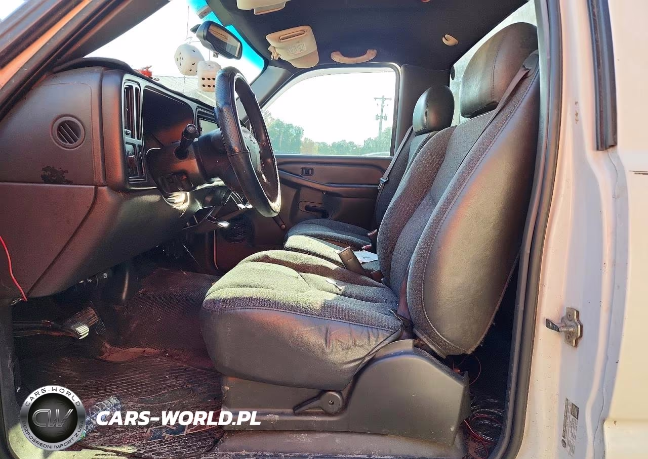2004 Chevrolet Silverado C1500 VIN:1GCEC14X24Z324935 - 7
