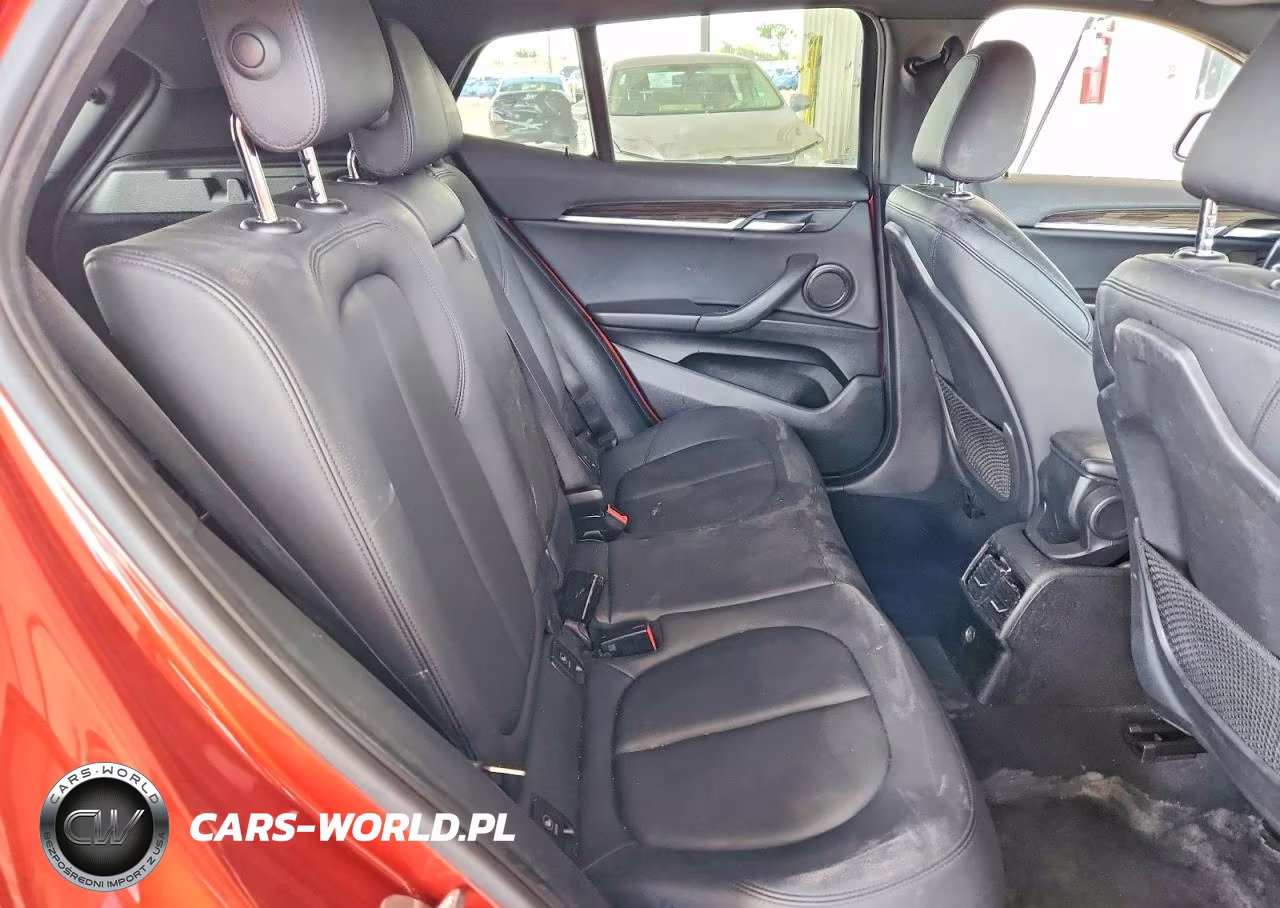 2018 BMW X2 xDrive28I VIN:WBXYJ5C34JEF72914 - 11