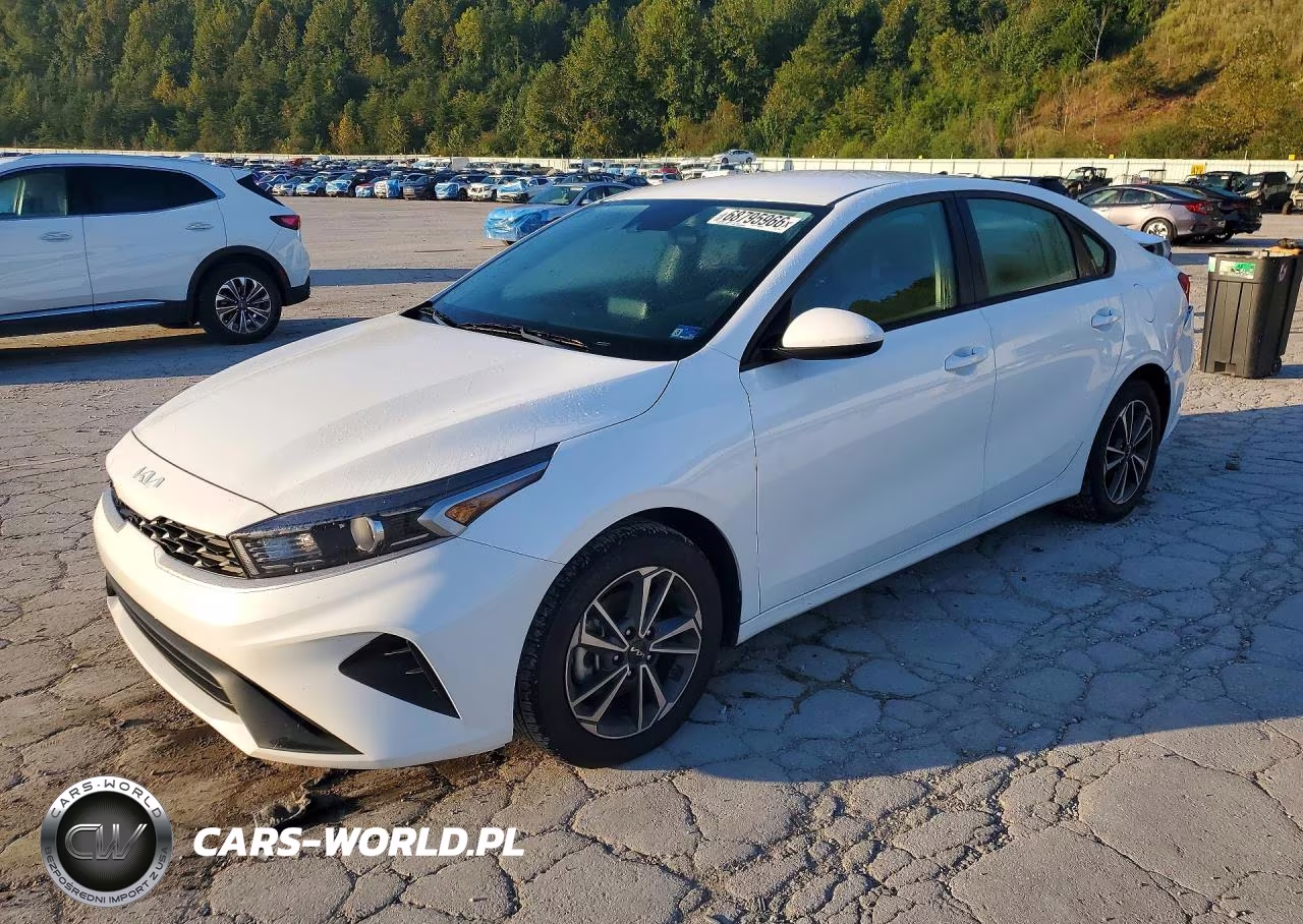 2024 Kia Forte Lxs VIN:3KPF24AD3RE732186 - 1